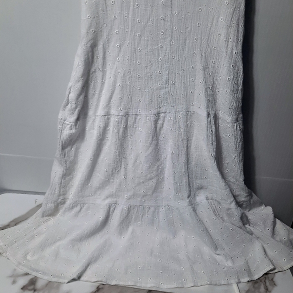 Dressbarn Womens Eyelet Crochet Sleeveless Midi White Dress Boho Beachy Flowy 14 - Picture 7 of 11